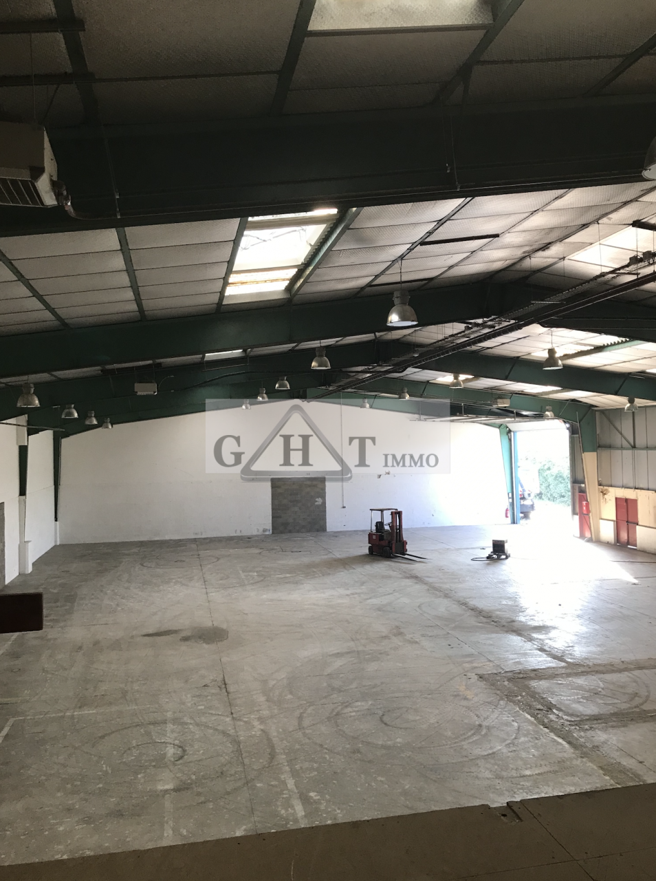 Entrepôt Bureaux