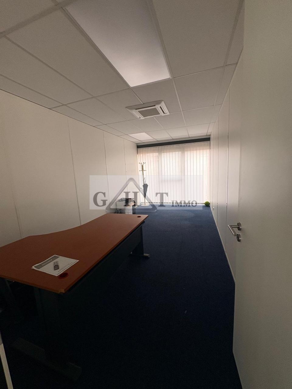 Entrepôt Bureaux
