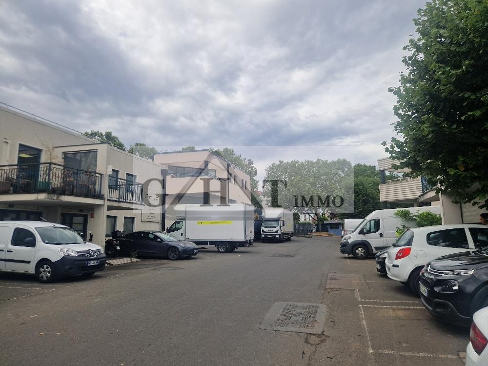Entrepôt Bureaux