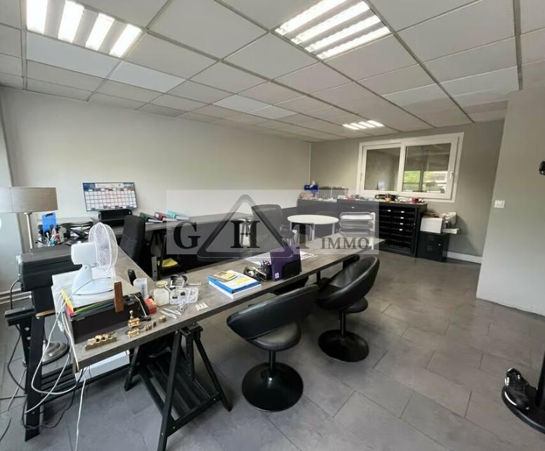 Entrepôt Bureaux