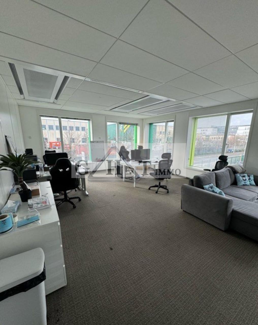 Entrepôt Bureaux