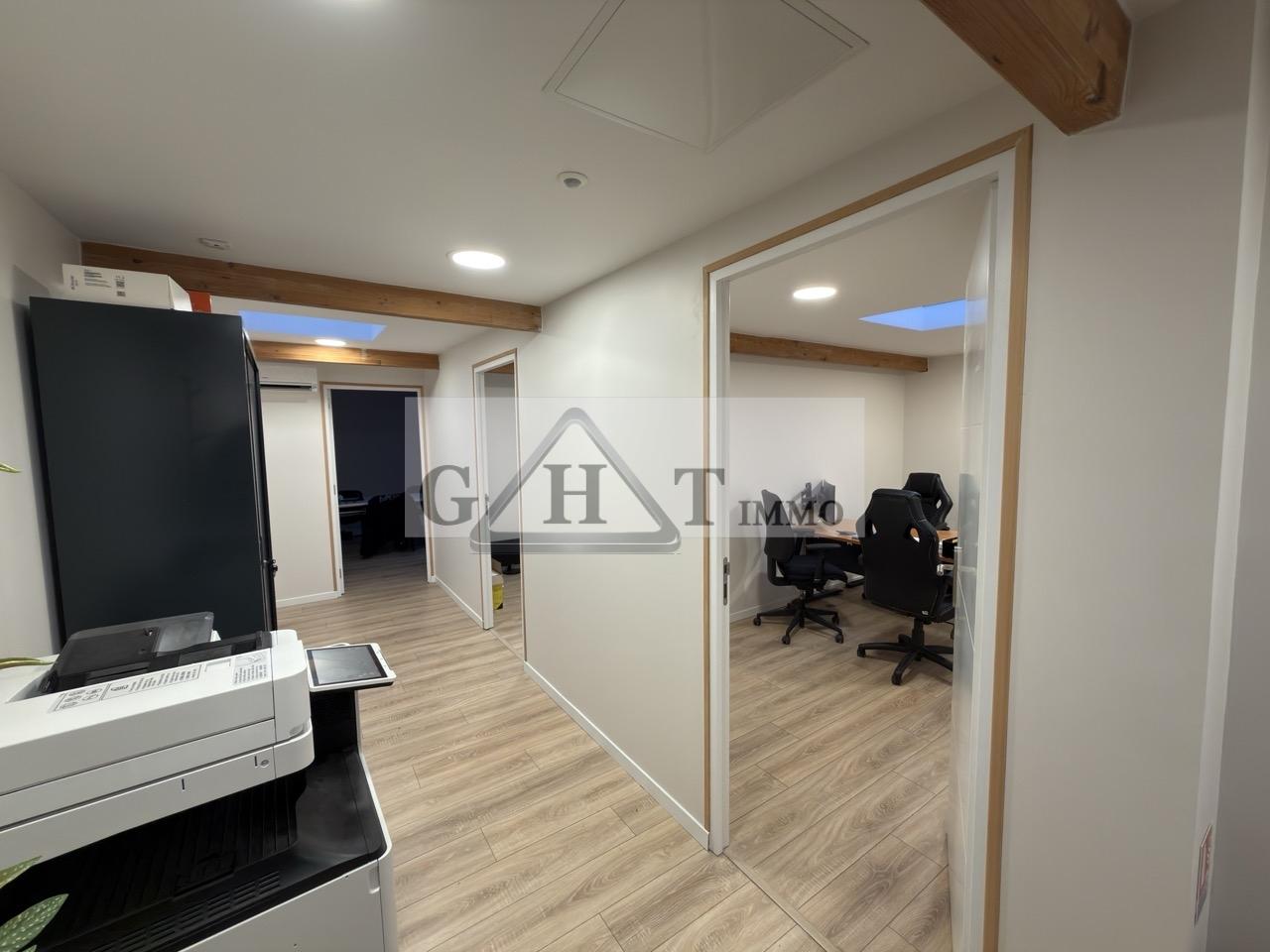 Entrepôt Bureaux