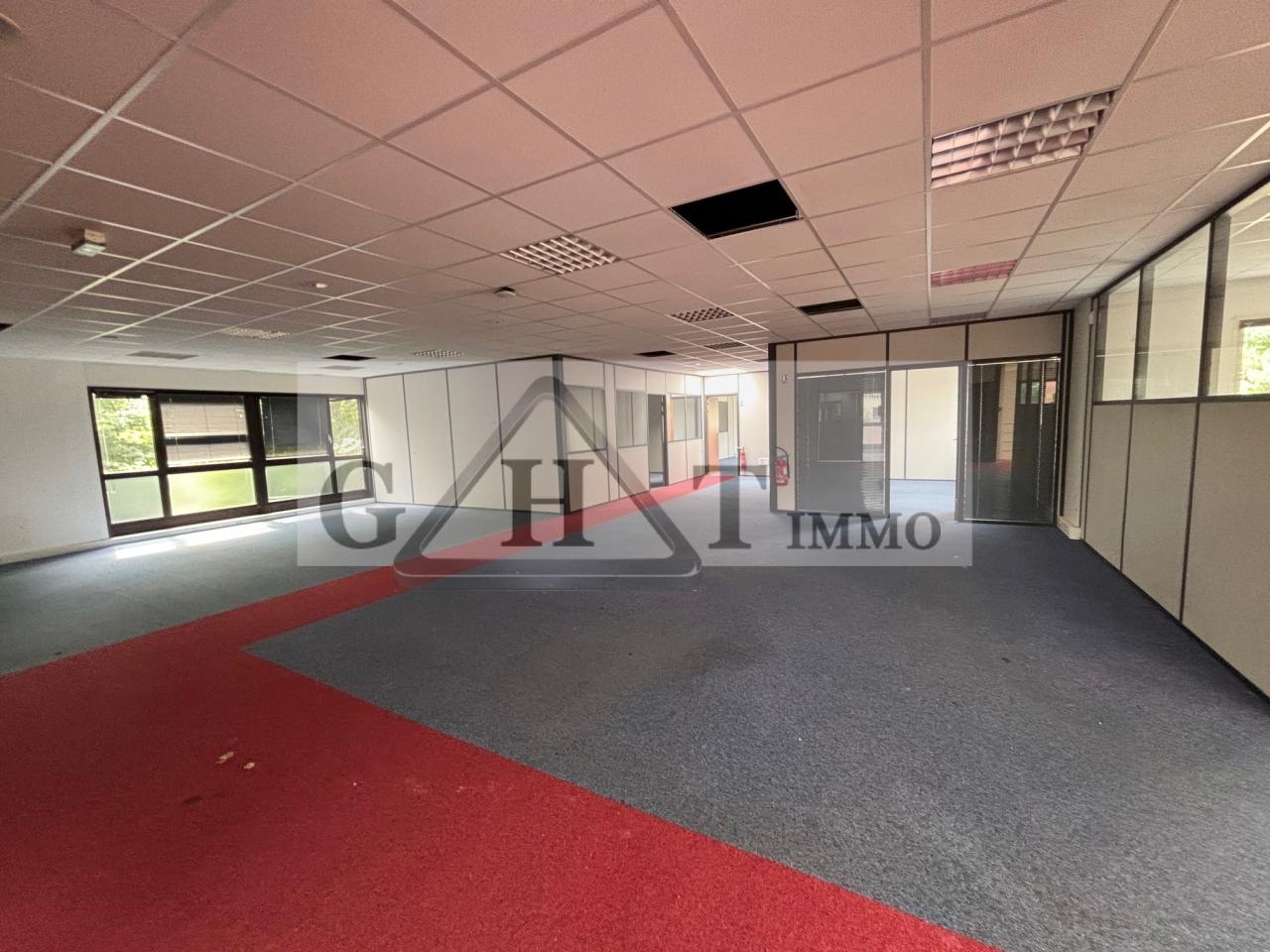 Entrepôt Bureaux