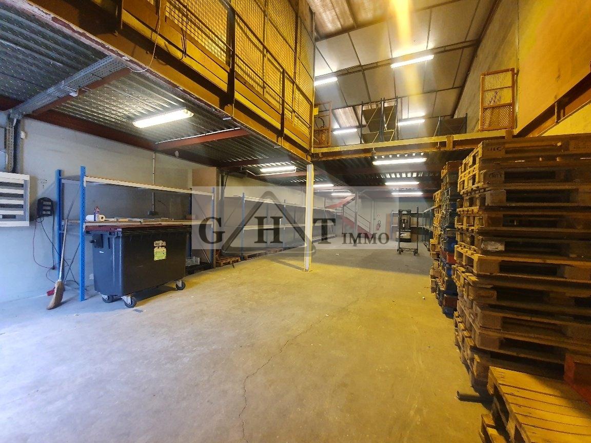 Entrepôt Bureaux