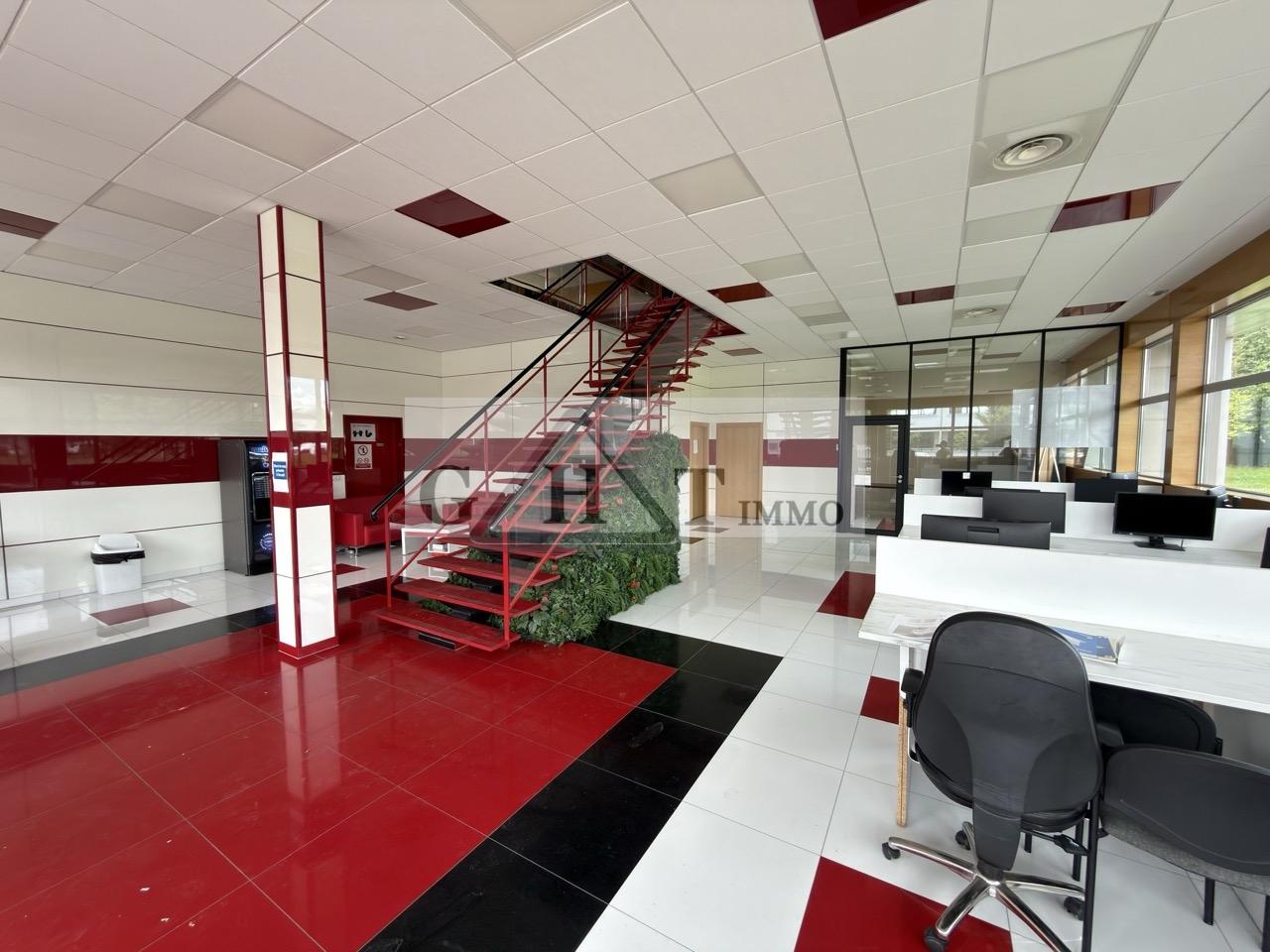 Entrepôt Bureaux