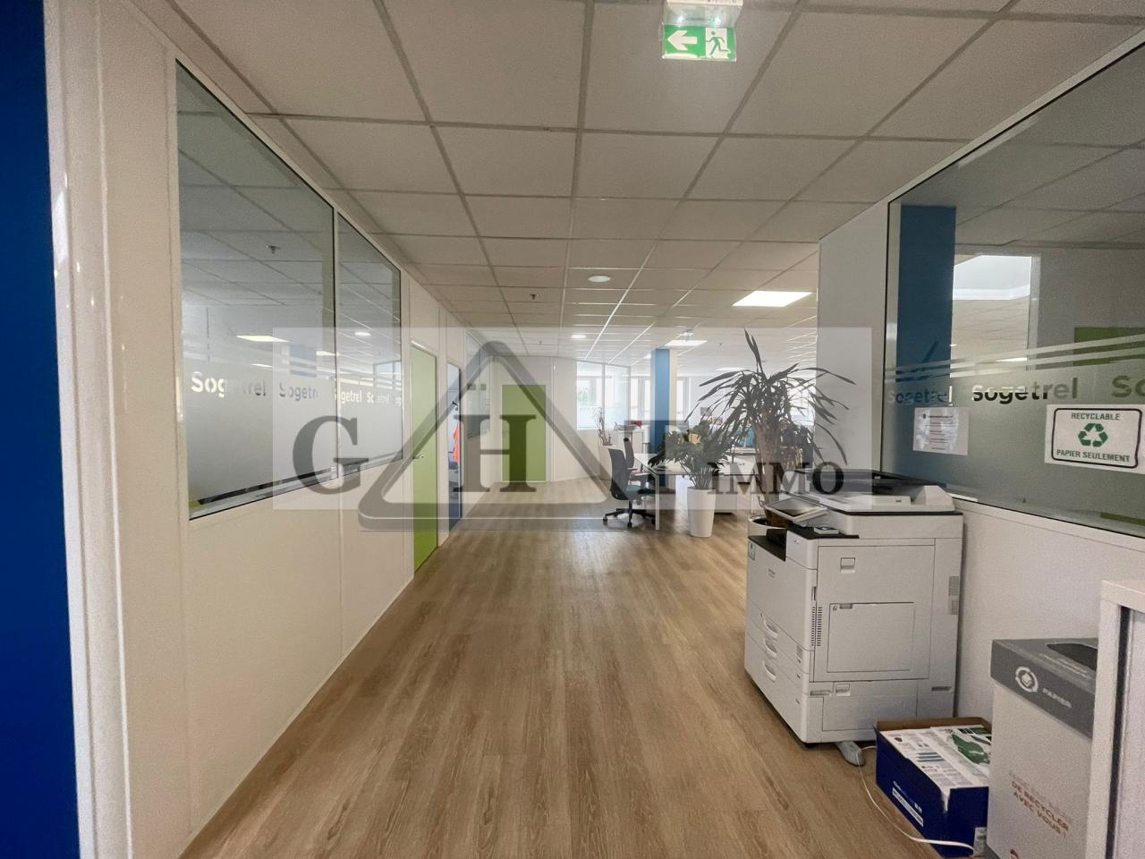 Entrepôt Bureaux