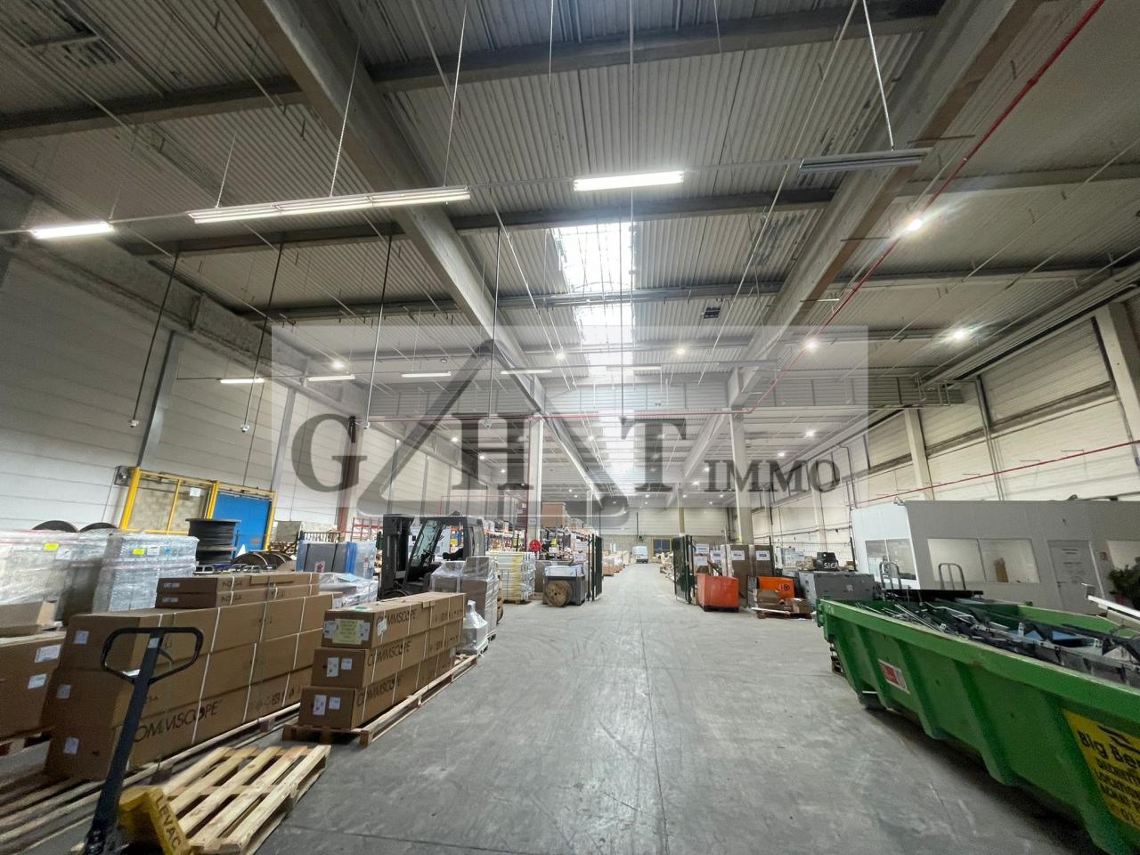 Entrepôt Bureaux