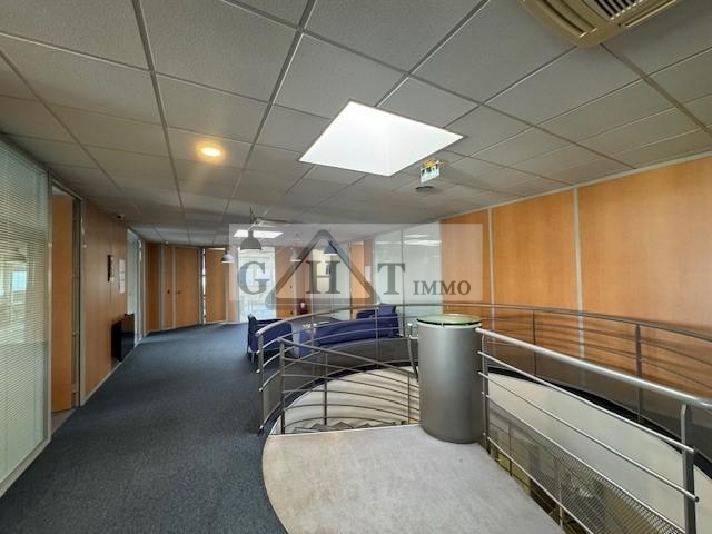 Entrepôt Bureaux