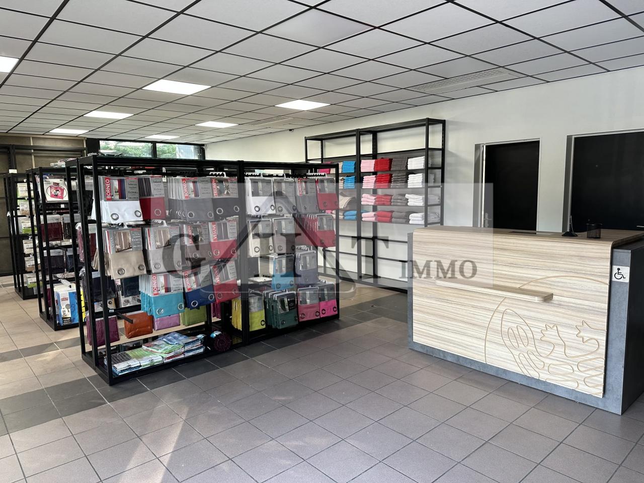 Entrepôt Bureaux