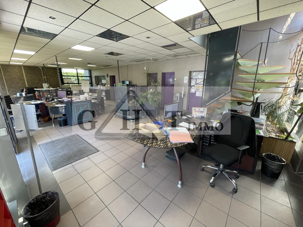 Entrepôt Bureaux