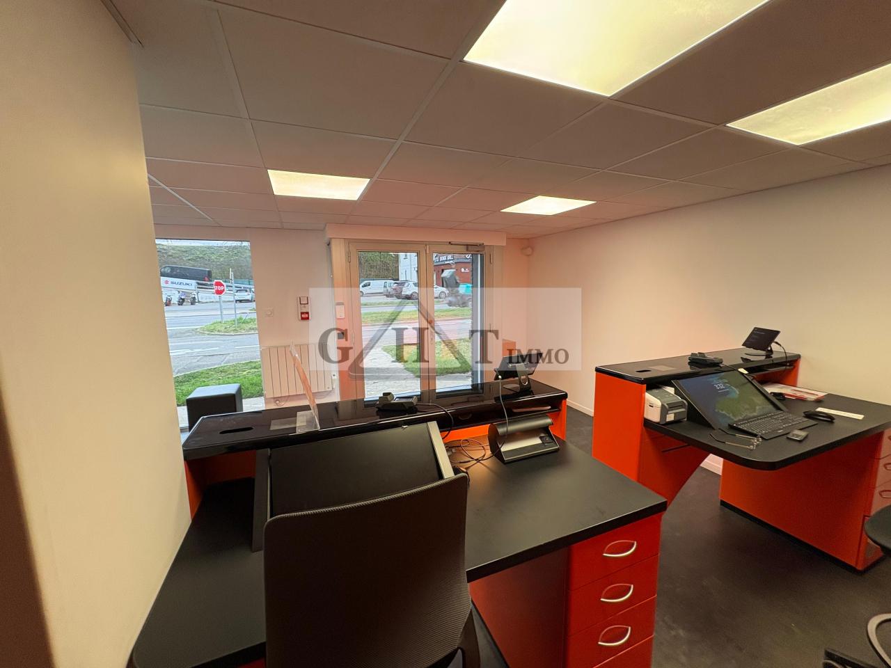 Entrepôt Bureaux