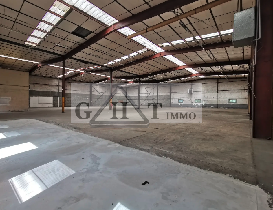 Entrepôt Bureaux