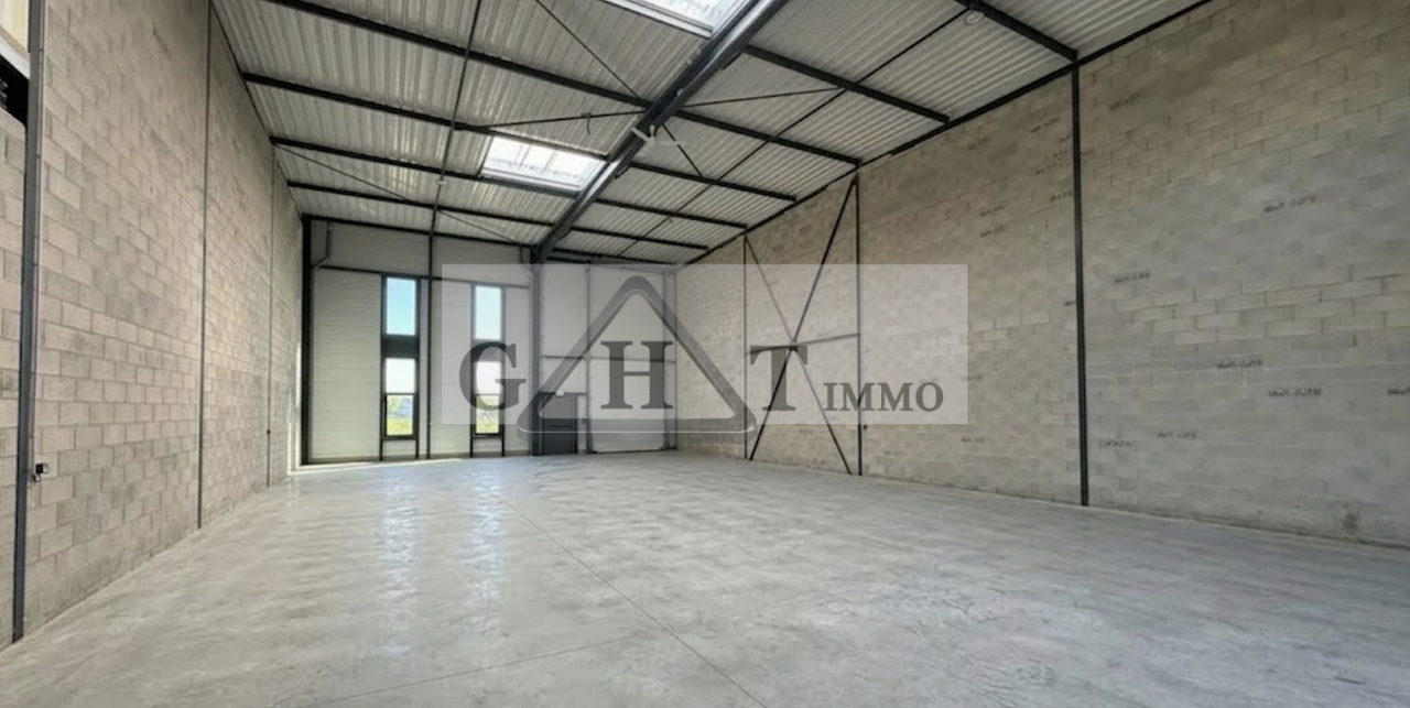 Entrepôt Bureaux