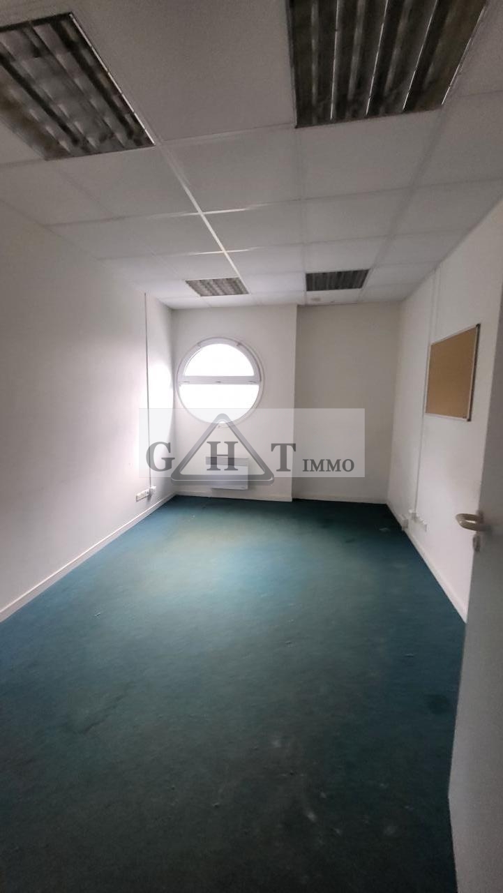 Entrepôt Bureaux