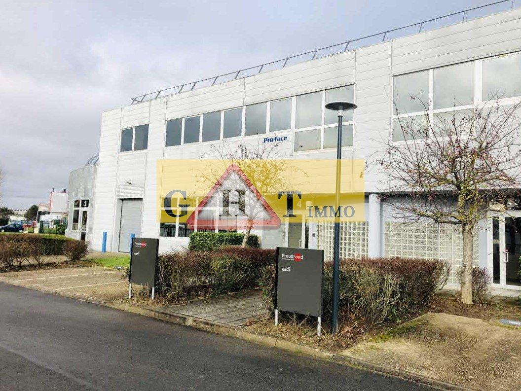 BUREAUX / 239m2 - A louer - GHT IMMO